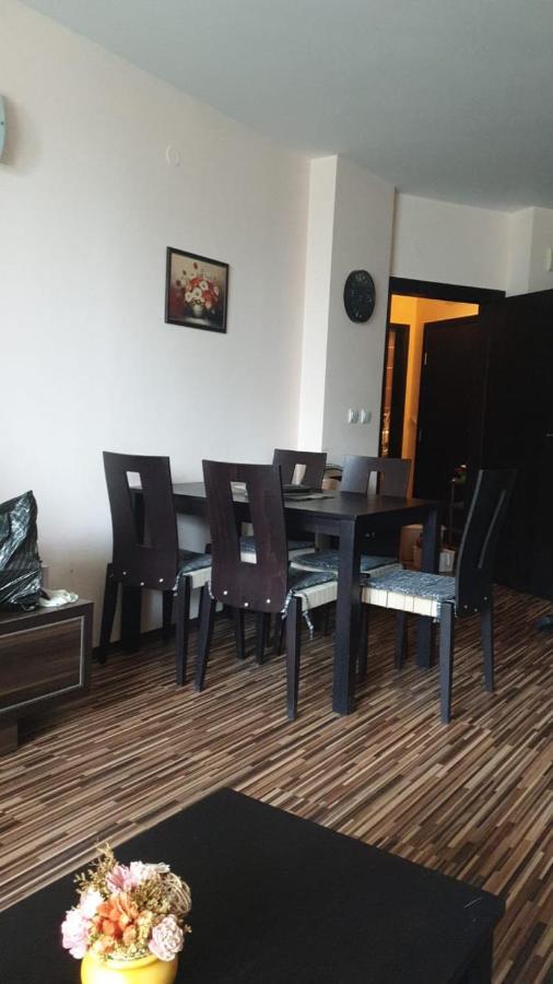 Apartment With Green Terrace Burgaz Dış mekan fotoğraf