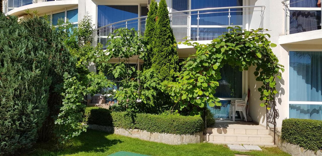 Apartment With Green Terrace Burgaz Dış mekan fotoğraf