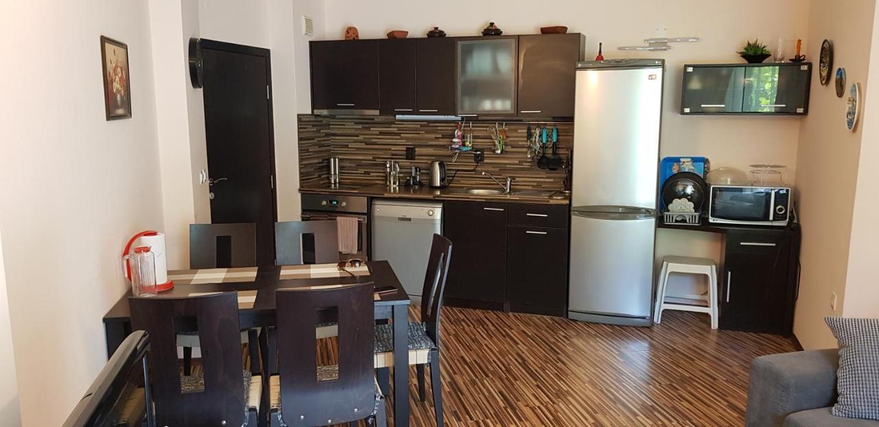 Apartment With Green Terrace Burgaz Dış mekan fotoğraf